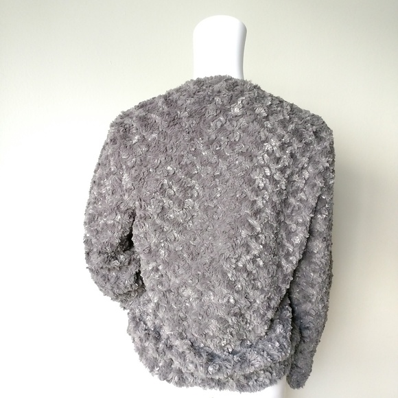 Trouve faux fur sweater gray teddy bear sz… - Picture 5 of 7